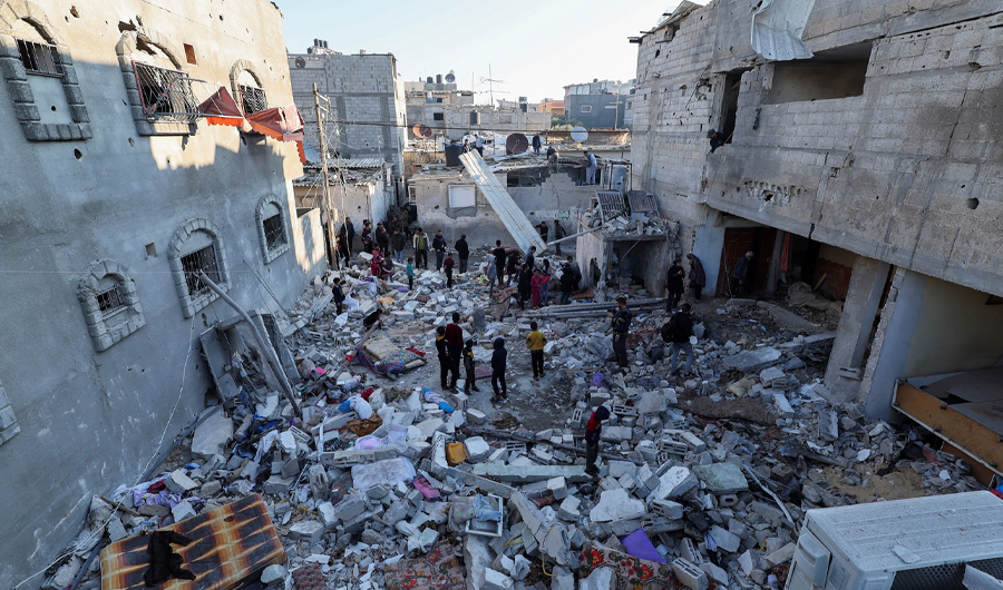 Ataque aéreo israelí a un área residencial en el barrio de Sabra deja mártires y desaparecidos