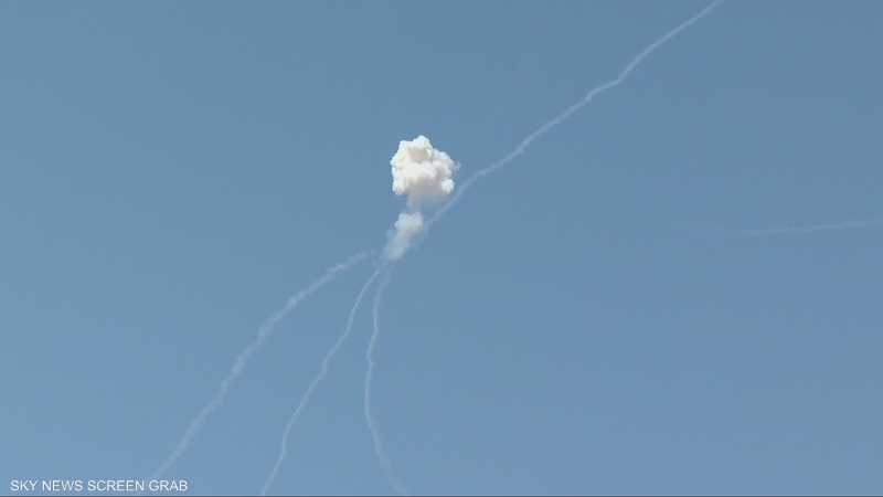 Une salve de missiles balistiques en provenance d'Iran frappe diverses régions en Israël