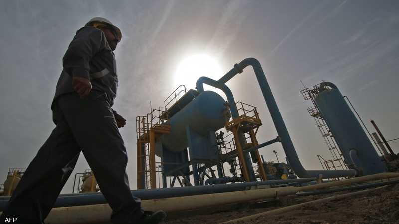 Debido a tensiones regionales, grandes compañías petroleras retiran a sus empleados de Irak