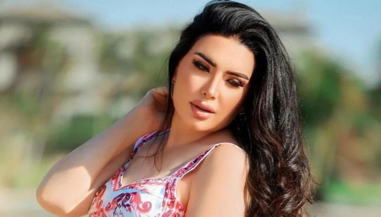 عبير صبري تعلن انفصالها عن الدكتور أيمن البياع بعد 7 سنوات من الزواج