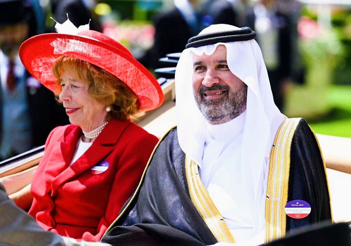 الأمير فيصل بن سلمان يشارك الملك تشارلز في افتتاح مهرجان رويال أسكوت بلندن