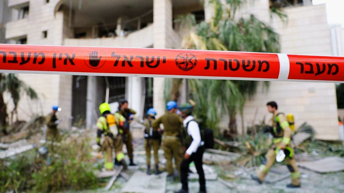Israël met en garde et frappe : le réacteur nucléaire d'Arak sous attaque