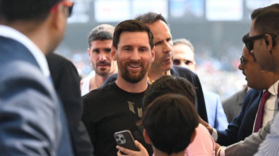 Security Measures Spark Fan Frustration During Messi's Kolkata Visit