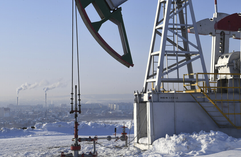 Oil Prices Surge Amid U.S. Sanctions on Venezuela