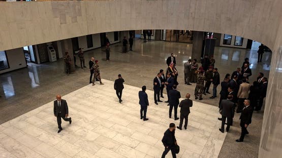 הפרלמנט העיראקי פותח את מושבו החדש: ישיבה מכרעת לבחירת ההנהגה וצעד ראשון לקראת הקמת הממשלה