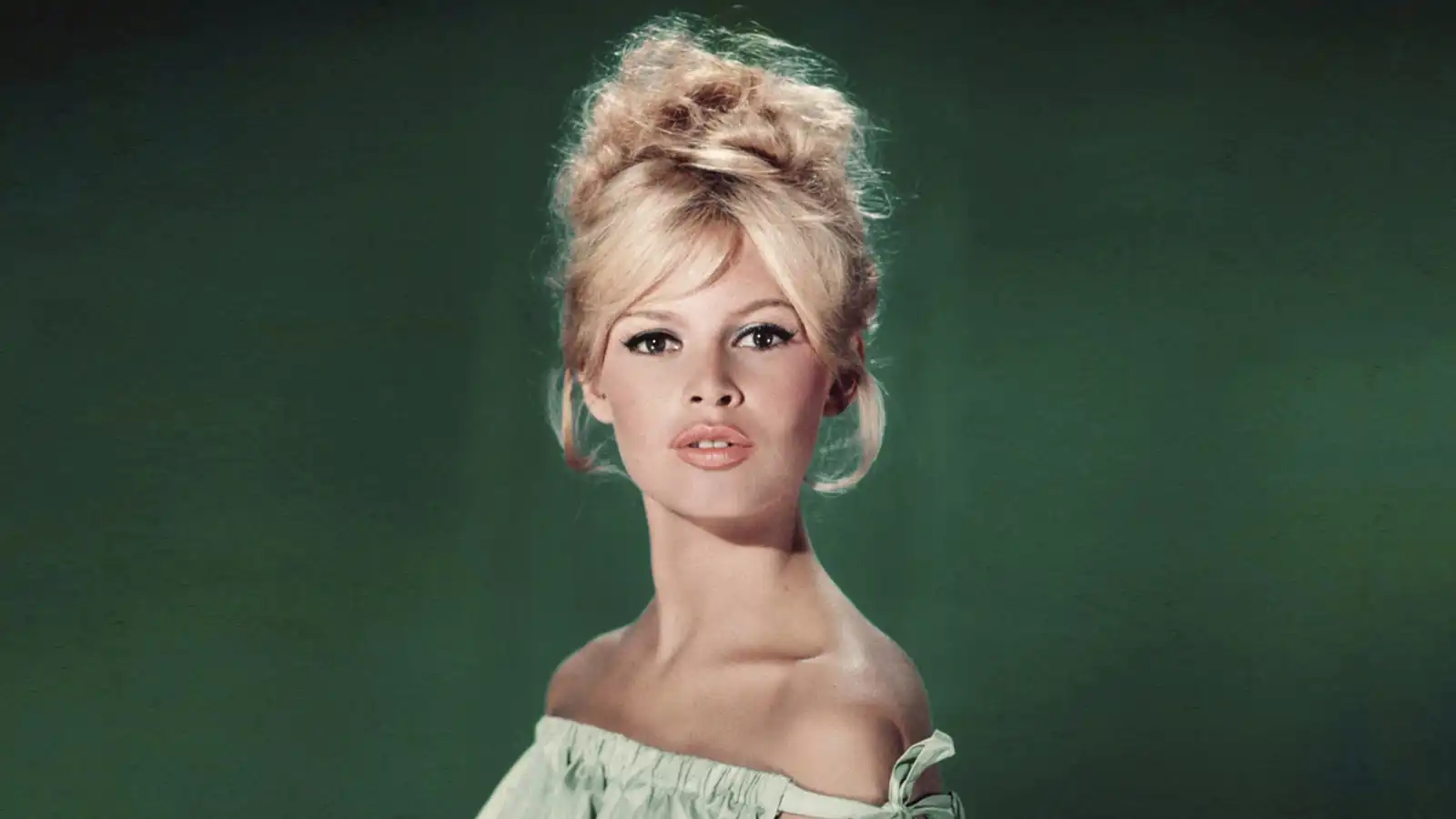Brigitte Bardot: A Timeless Beauty and Cultural Icon