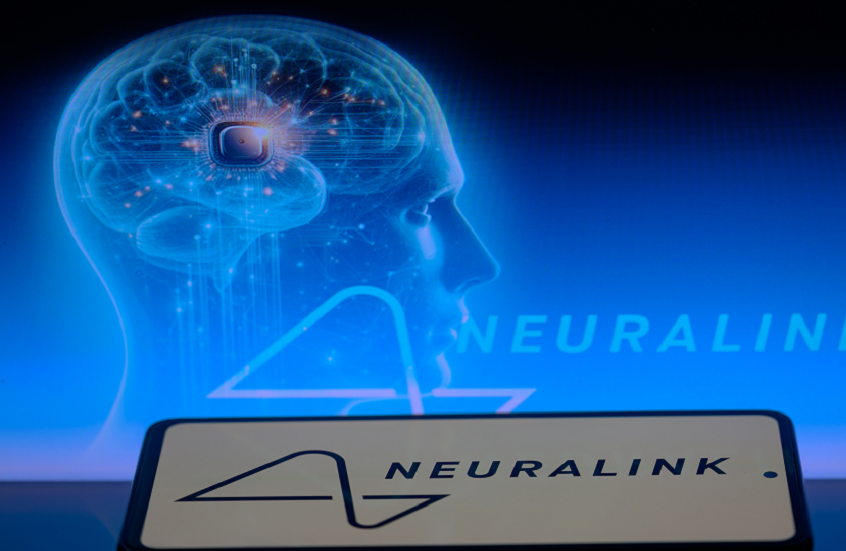 Elon Musk Unveils Plans for 2026: Advances in Brain Implants, Robotics, and Space Exploration