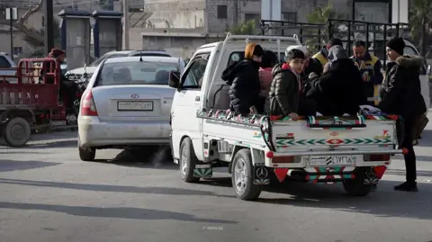 Aleppo Governor Urges Religious Institutions to Assist Displaced Individuals Amid Conflict