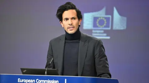 EU Urges Restraint in Aleppo Amid Rising Tensions Between Syrian Forces and Kurdish Fighters