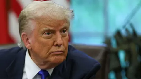 Trump Outlines U.S. Strategy for Venezuela's Economic Recovery and Oil Management