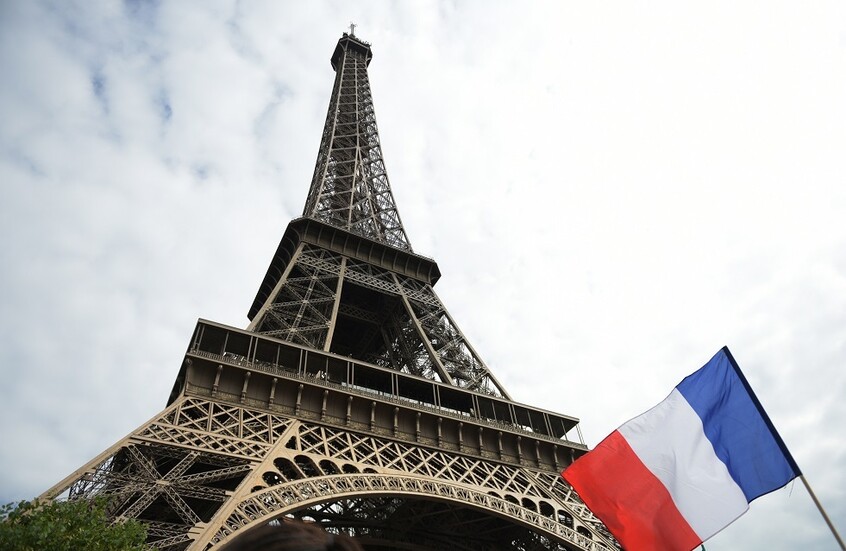 French Central Bank Issues Warning on Budget Deficit Risks