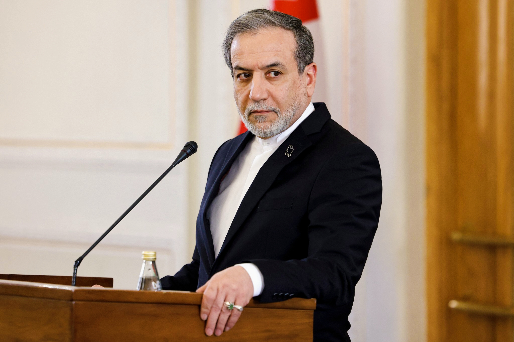 Iranian Foreign Minister Responds to Trump's Statements Regarding Khamenei