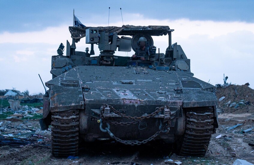 Israeli Airstrikes Target Hamas Facilities in Gaza Following Ceasefire Breach