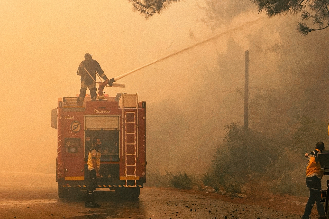 For the Fourth Consecutive Day... Fires Consume More Forests in the Countryside of Latakia and Approach Kassab