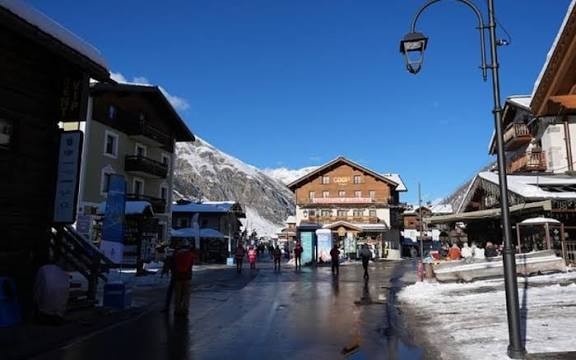 شبح فيروس «نورو» يربك أجواء أولمبياد الشتاء.. نجوم الهوكي يدرسون الهروب من القرية الأولمبية