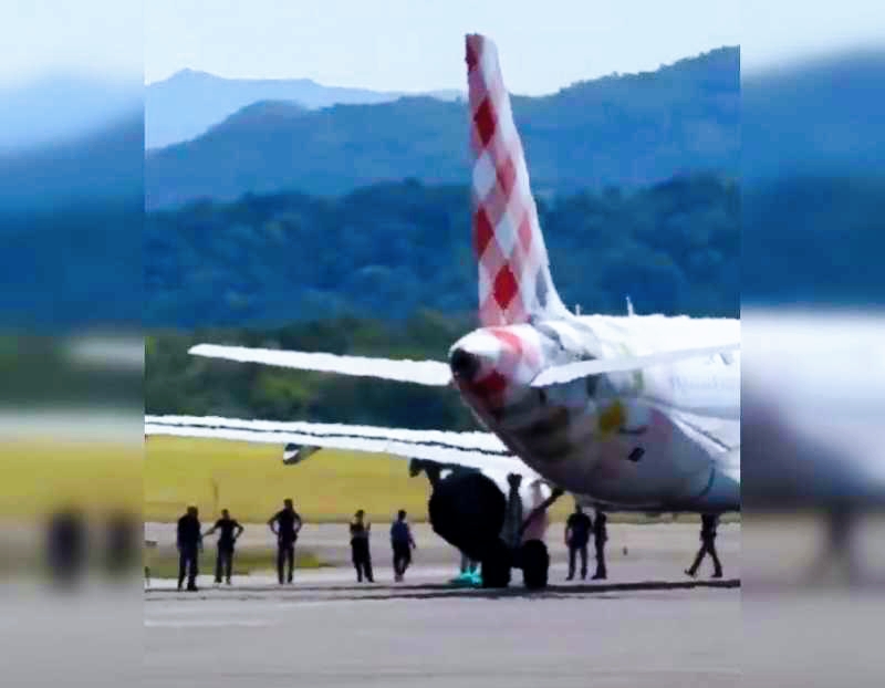 Tragic Incident at an Italian Airport: Airplane Engine Swallows Worker