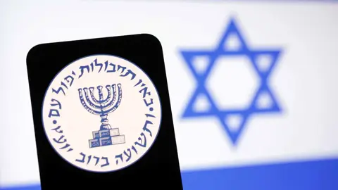 Un ancien responsable du renseignement israélien révèle les secrets du travail au sein du Mossad et le rôle de la « tromperie » dans l'exécution des missions