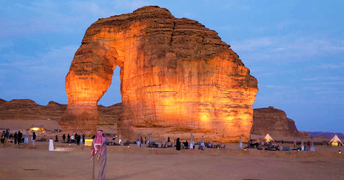 نمو قياسي في إيرادات السياحة بالسعودية .. المركز الأول عالميًا في 2025