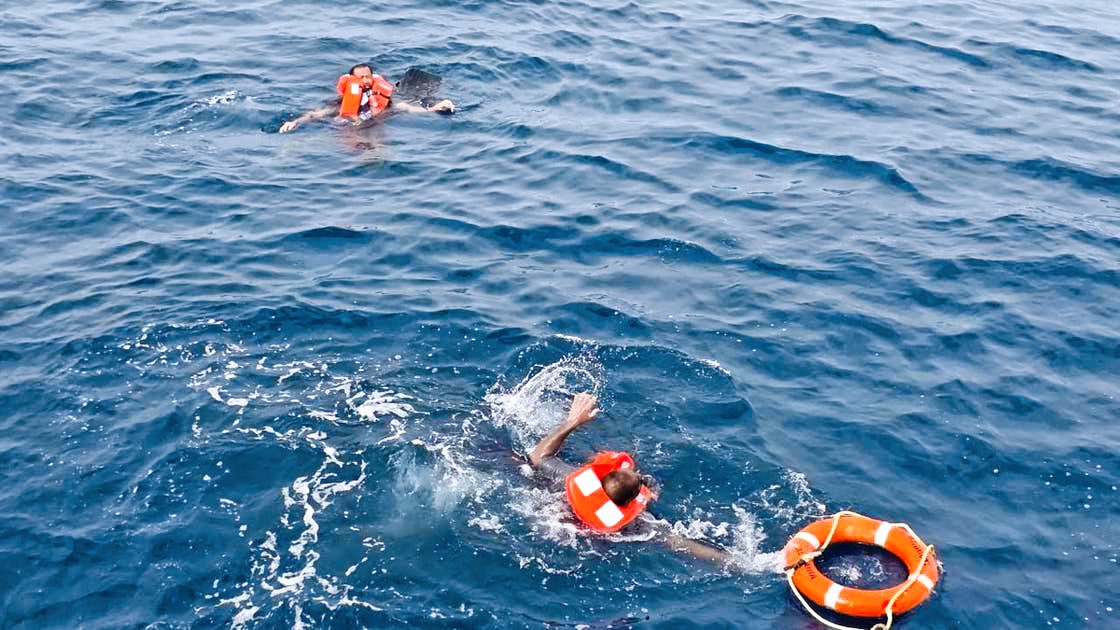 Überlebende des Schiffbruchs der Eternity Sea erreichen Saudi-Arabien nach dem Untergang im Roten Meer