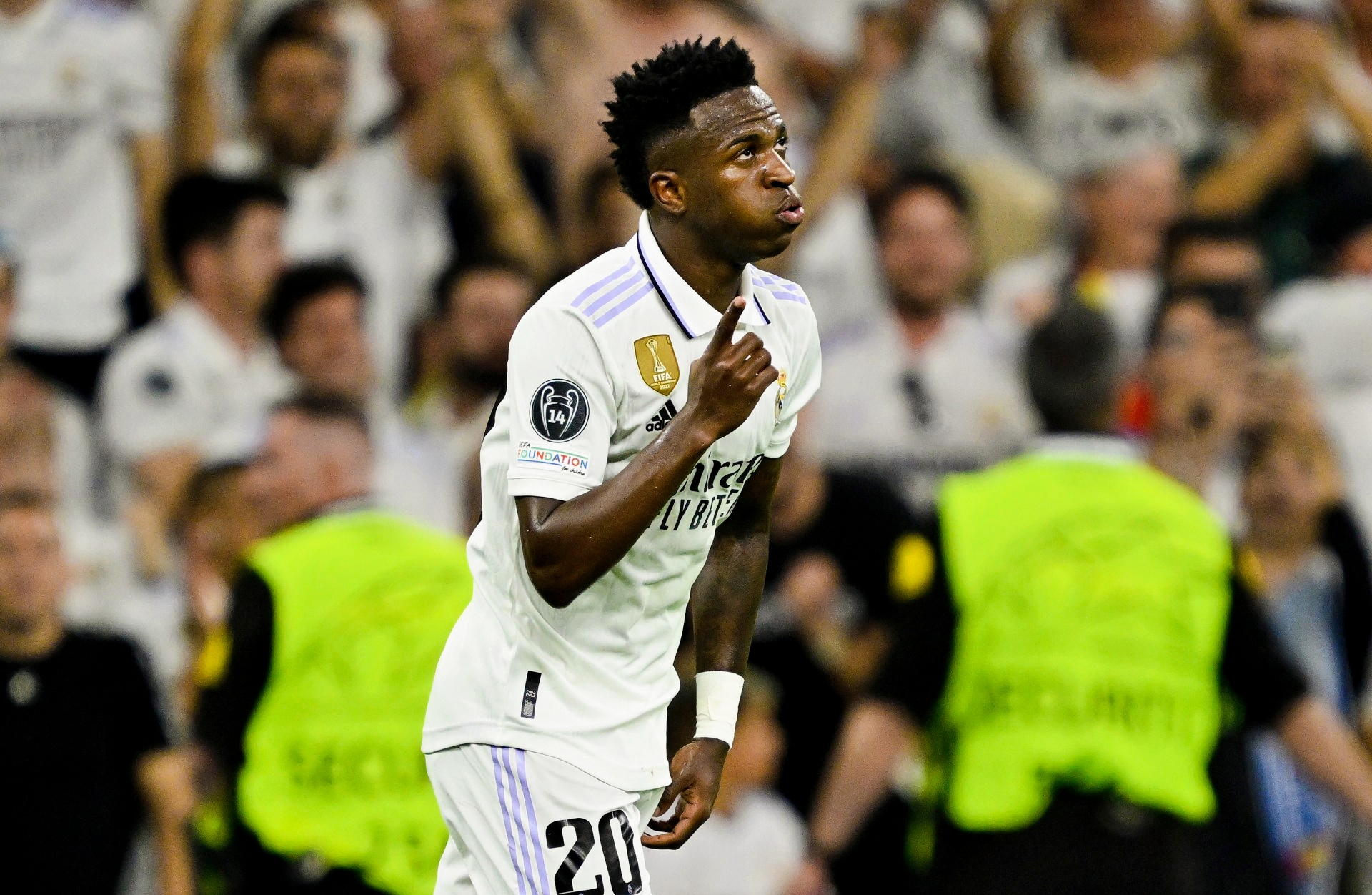 Real Madrid faces "betrayal" from its star player .. What does Vinicius intend to do?