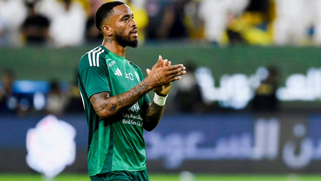 Ivan Tonys Auto in London zerstört, verärgert den Star von Al-Ahli