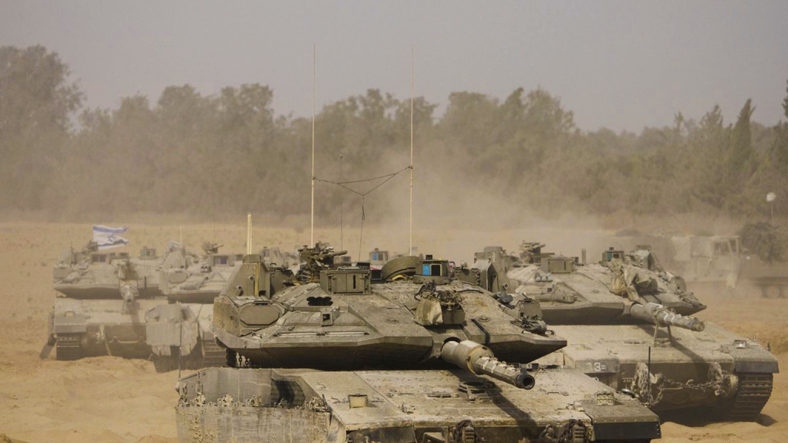 El ejército israelí irrumpe en Deir al-Balah por primera vez desde el inicio de la guerra en Gaza