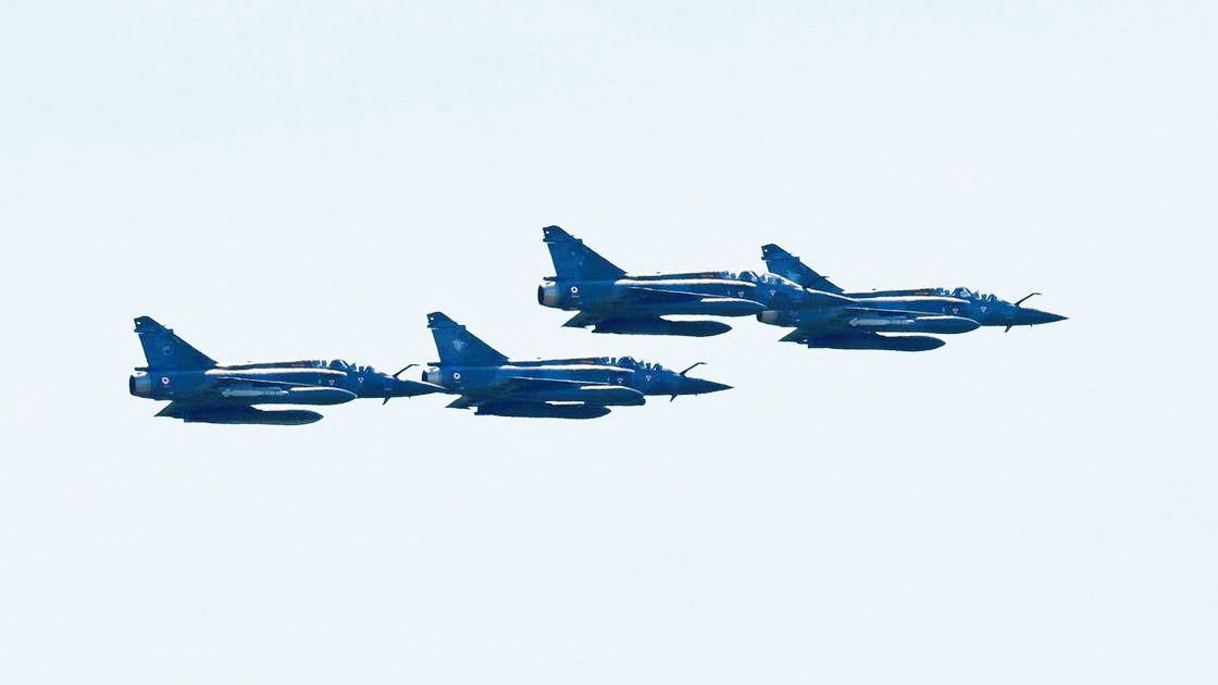 Ukraine loses French Mirage 2000 fighter jet