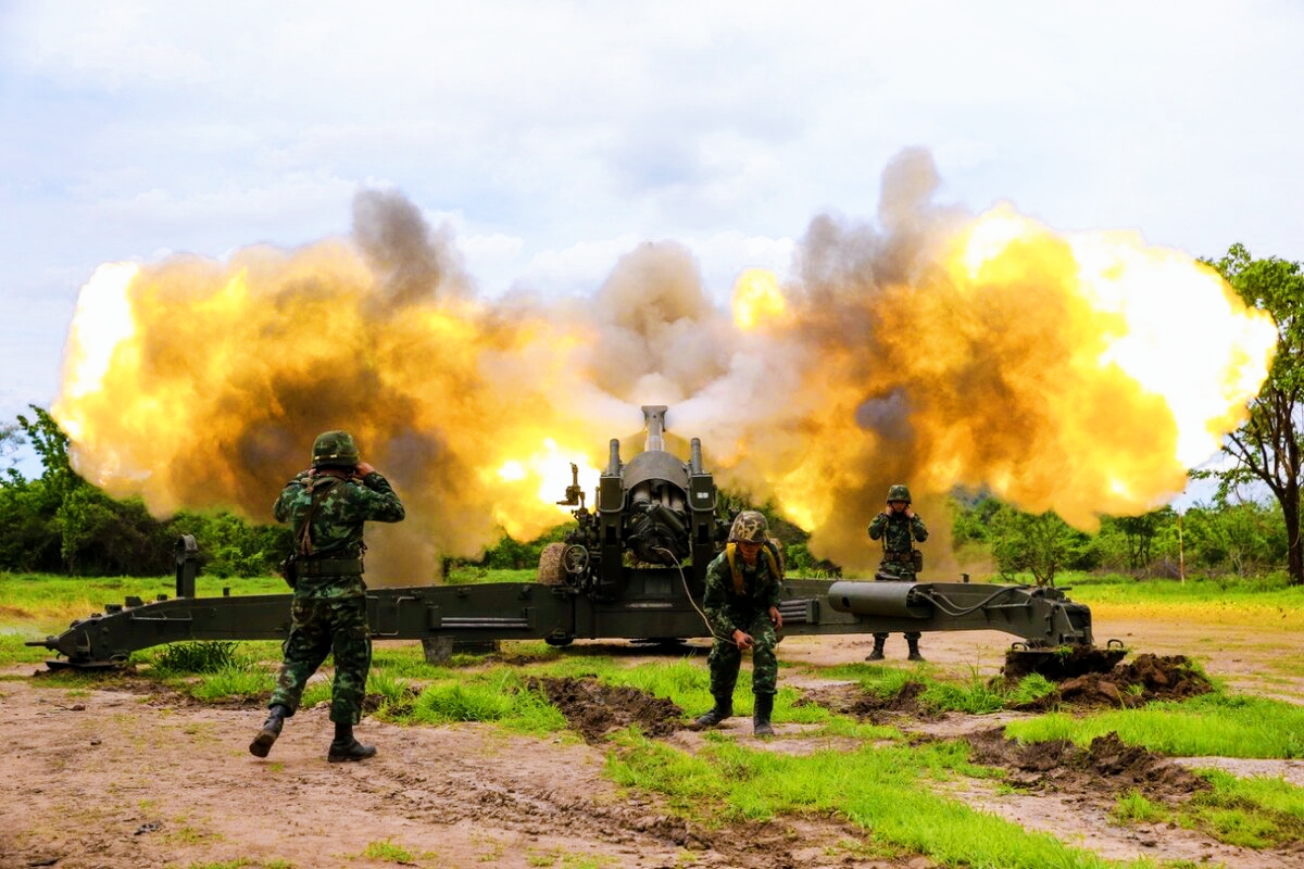 32 morts dans des affrontements armés entre le Cambodge et la Thaïlande, au milieu d'appels internationaux à la désescalade