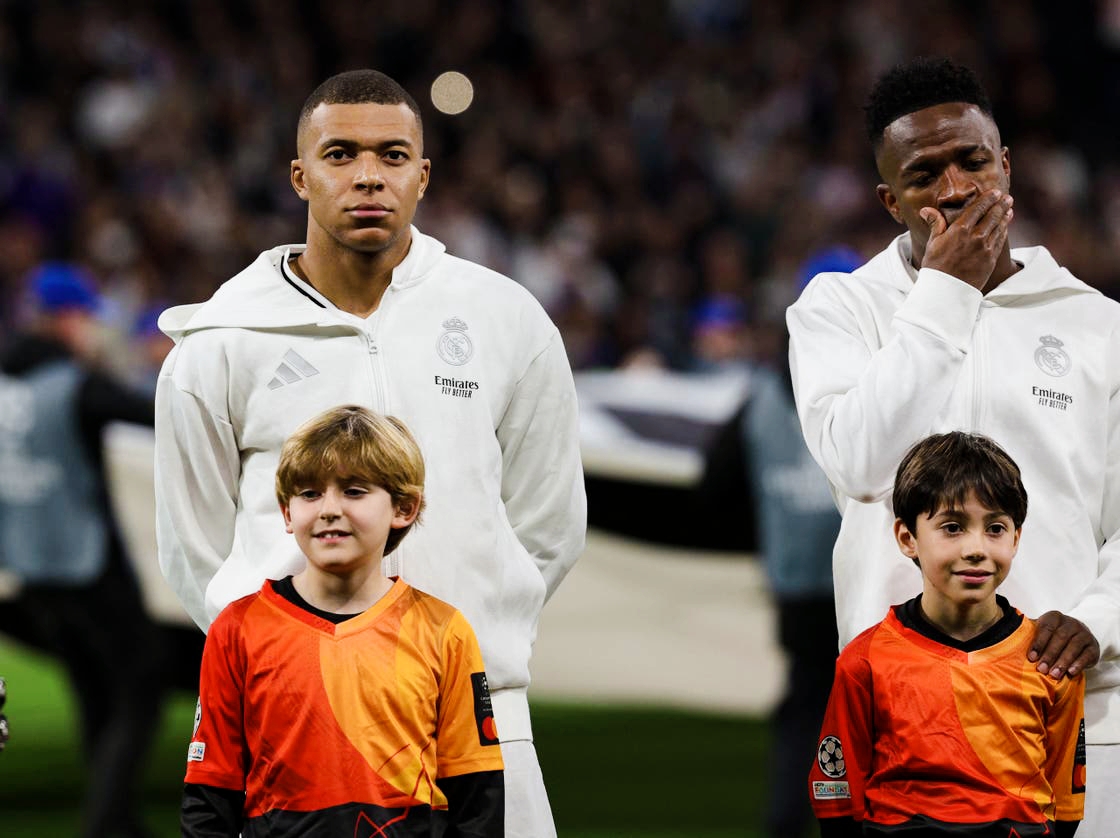 فينيسيوس يطالب براتب مبابي .. و ريال مدريد يجهز لبيعه !