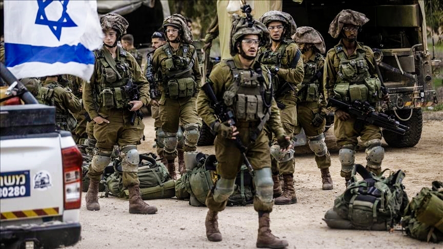 Israel amplía sus operaciones terrestres y aéreas en Gaza y presiona a Hamas