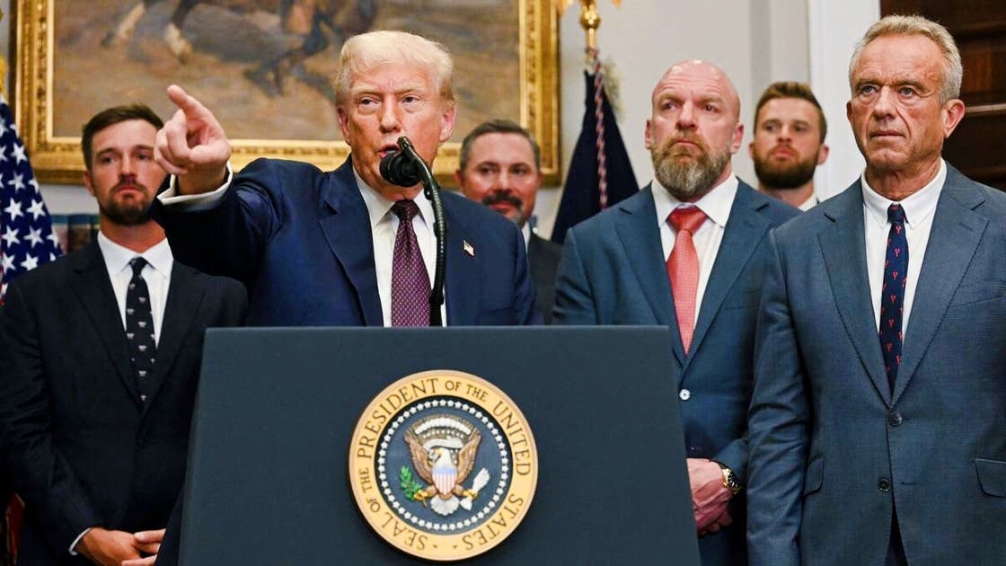 Trump: Russia's Actions in Ukraine 'Disgusting' .. Sanctions Coming
