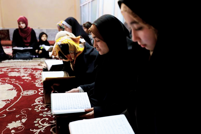 Après les universités et les écoles .. Les Talibans ferment la porte de l'éducation religieuse aux filles