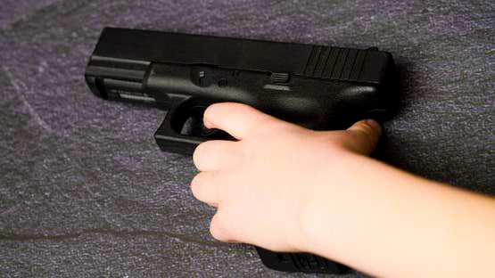 Tragic Incident in Yemen: Child Kills Mother with Firearm Inside Home