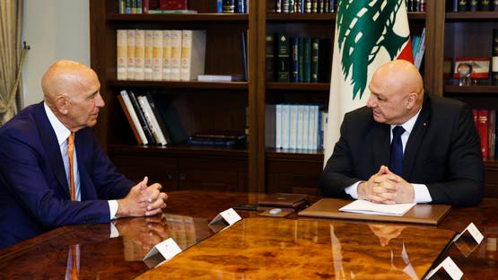 Aoun se reúne con Brak sobre el tema de desarme de Hezbollah en Beirut hoy