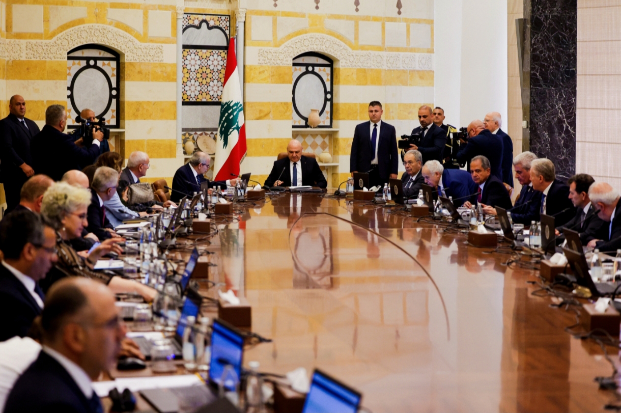 نواف سلام : حصر السلاح بيد الدولة هو شرط للإصلاح الاقتصادي في لبنان