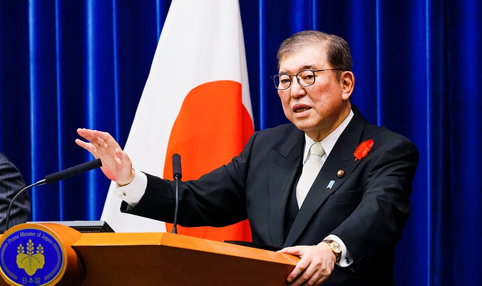 The Prime Minister of Japan Resigns Unexpectedly .. Is the Ruling Party Divided?