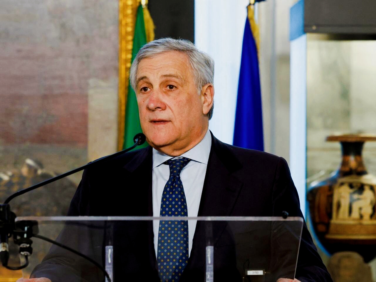 The Italian Foreign Minister Announces Support for EU Sanctions Against Israel