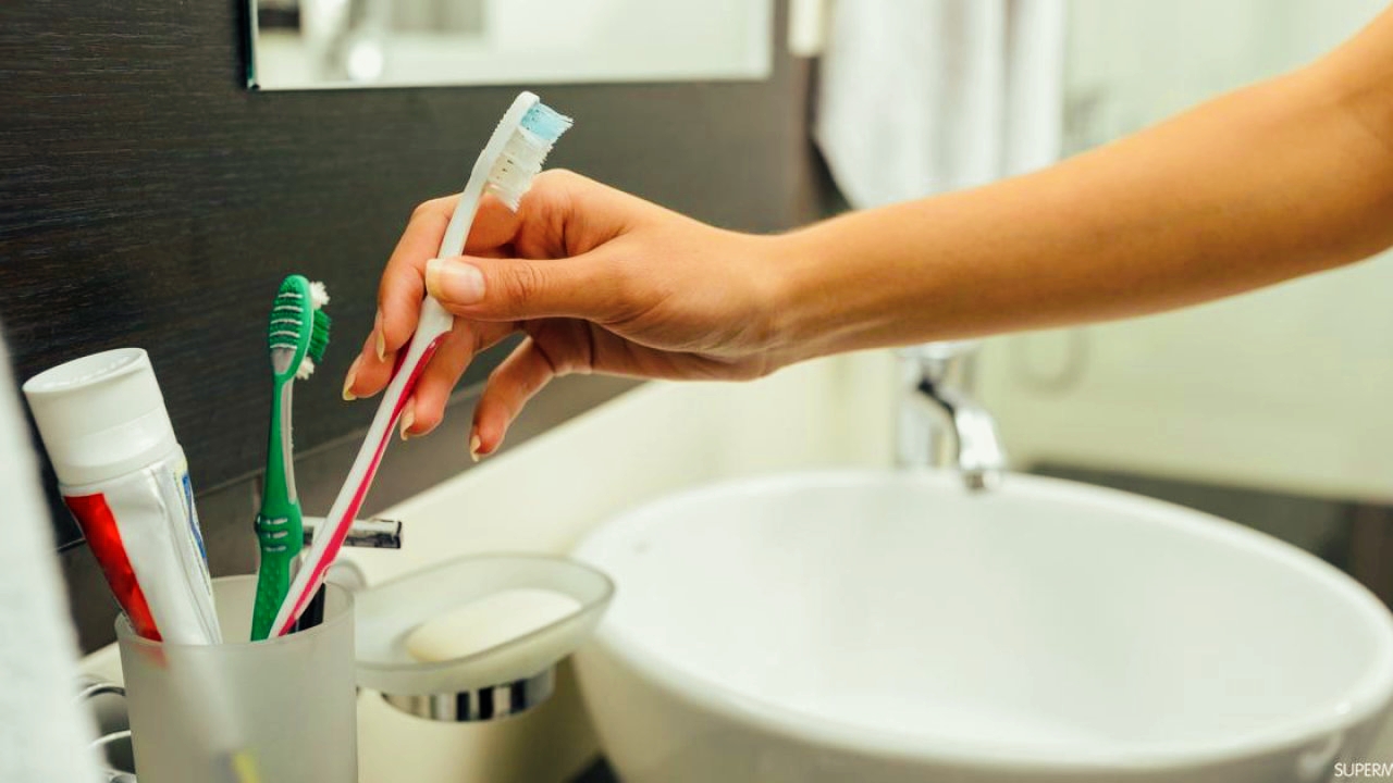 No ignores tu cepillo de dientes .. descuidarlo puede llevar a un cáncer mortal