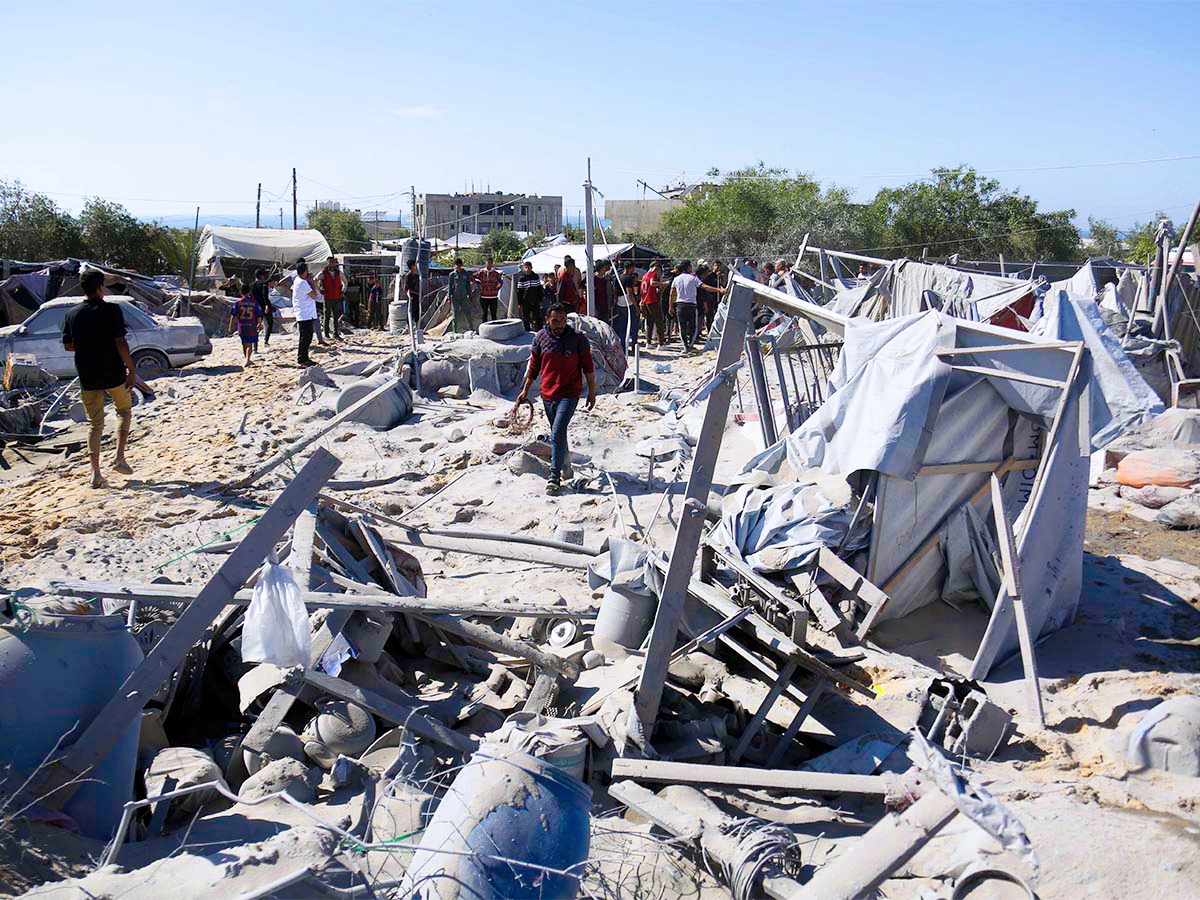 Trotz des Waffenstillstands .. Israel bombardiert Gaza und Khan Younis und hinterlässt Tote