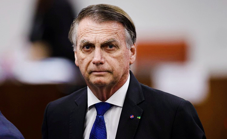 Brésil : 17 ans de prison pour les aides de Bolsonaro dans une tentative de coup d'État