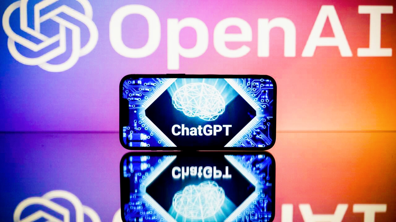 The ChatGPT Obsession Threatens Mental Health: How Does Artificial Intelligence Become a Danger to the Mind?