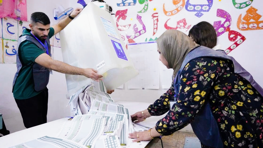 Iraq's Legislative Elections: 101 Complaints Filed as Reconstruction Coalition Emerges Victorious
