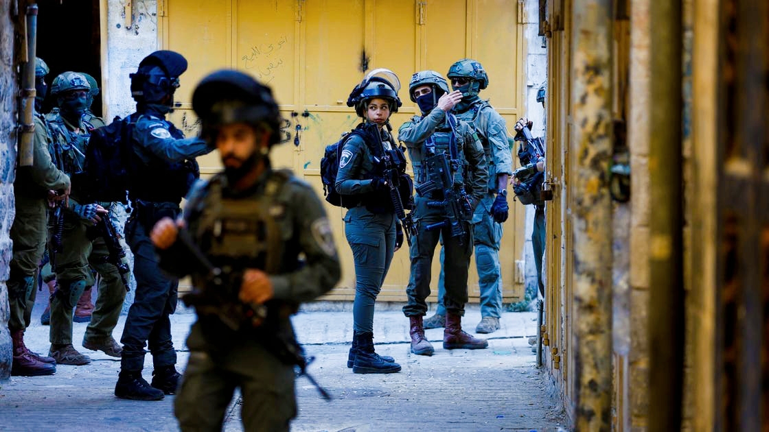 Naplouse et Hébron : 56 Palestiniens arrêtés après des incursions israéliennes intensifiées