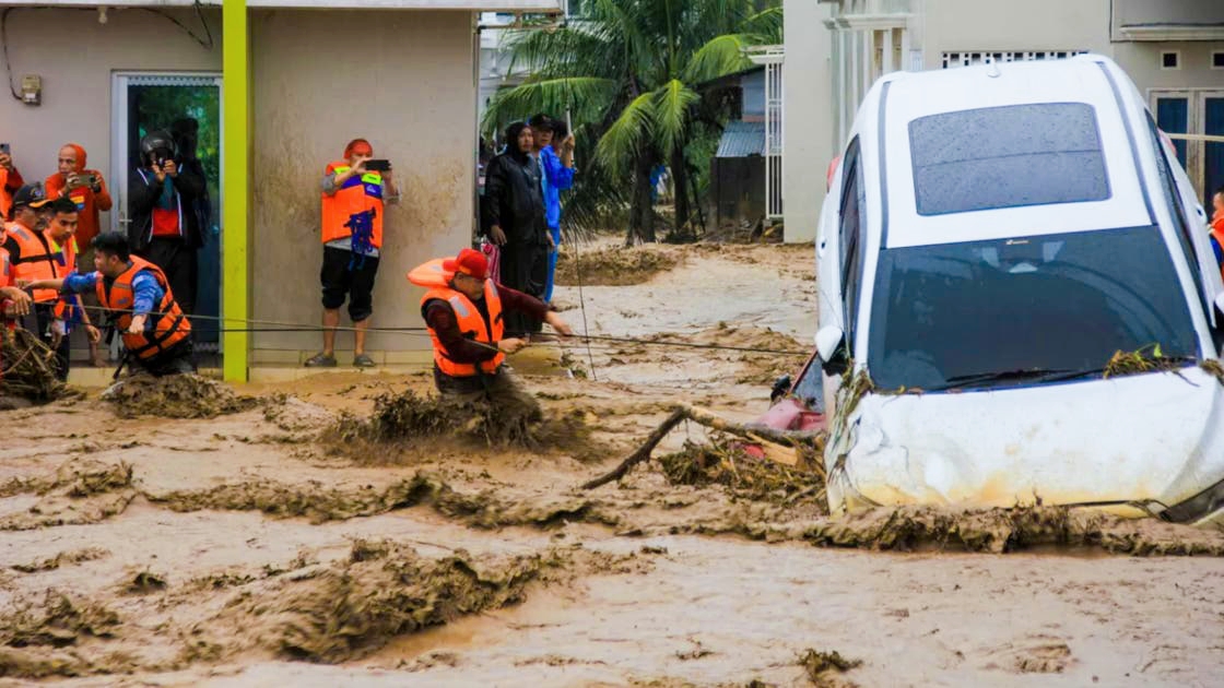 Severe Flooding and Landslides in Indonesia, Sri Lanka, and Thailand Result in Hundreds of Fatalities