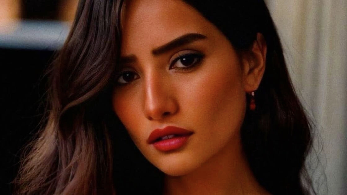 Egyptian Artist Zeina Sparks Debate with Provocative Social Media Post