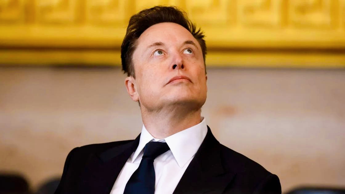 "سبايس إكس" : إيلون ماسك يربط الفضاء بالأرباح في توقيت فلكي مميز