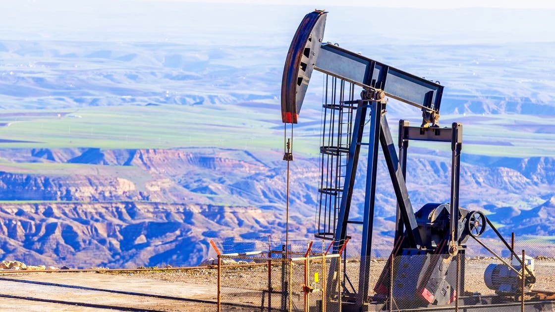 Le pétrole bondit de 16 % en janvier en raison des craintes de tensions entre les États-Unis et l'Iran