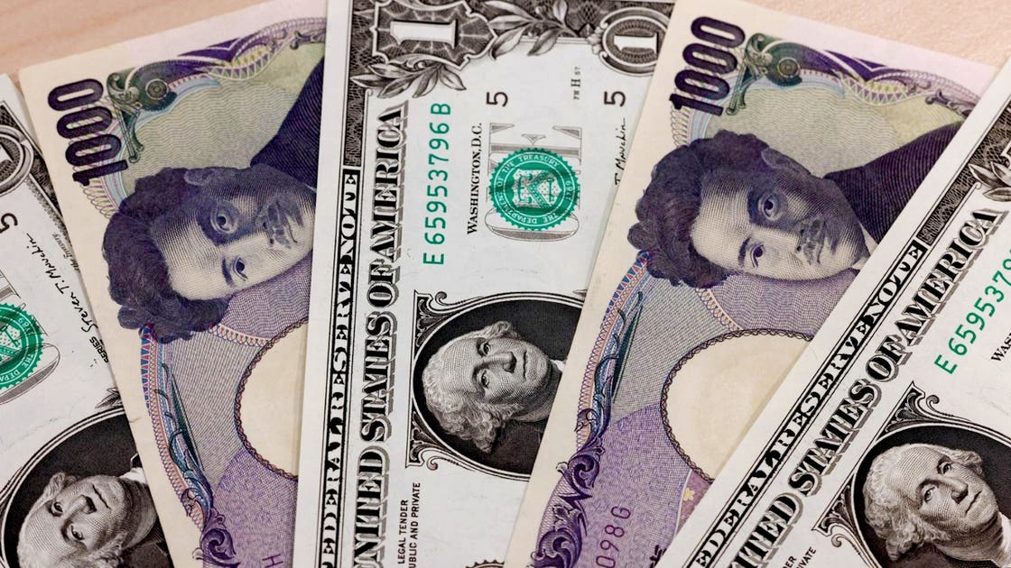 Dollar Posts Strongest Weekly Gain Since November; Yen Strengthens Ahead of Elections