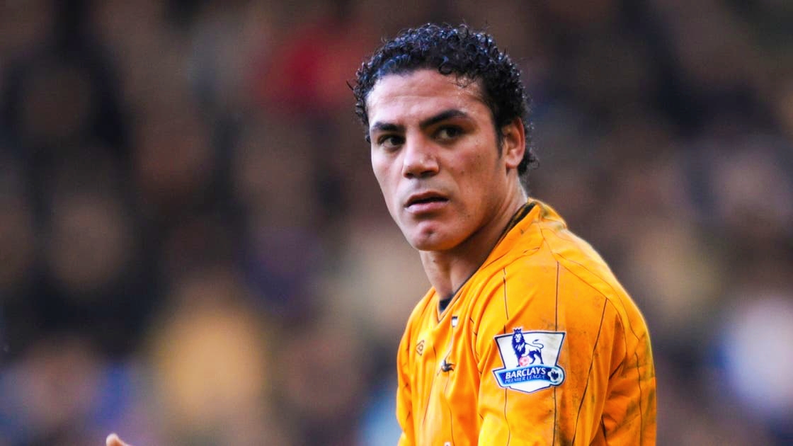 Former Egyptian Footballer Amr Zaki Detained at Cairo Airport Due to Legal Issues