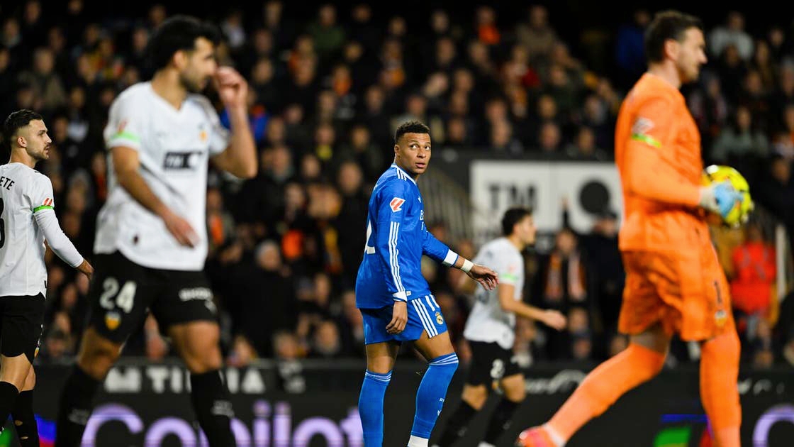 Real Madrid Secures 2-0 Victory Over Valencia, Narrowing Gap with Barcelona in La Liga